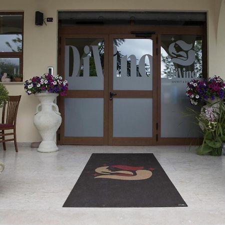 Hotel Divino Bistrot E Relais Lenola Exterior foto