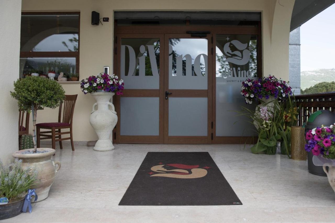 Hotel Divino Bistrot E Relais Lenola Exterior foto
